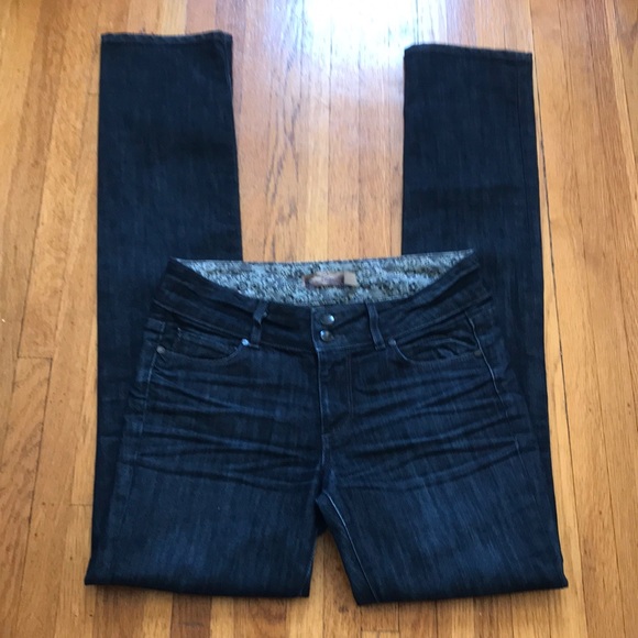 PAIGE Denim - Vintage Paige Hidden Hills straight leg jean size 27 / 4